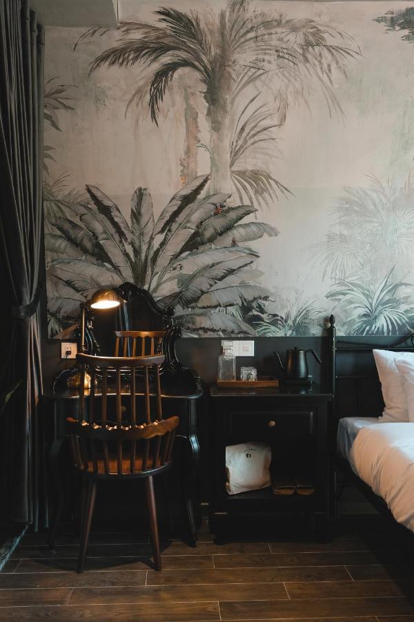 The Chum Boutique Hotel Hue Exterior photo