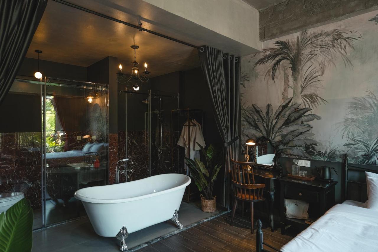 The Chum Boutique Hotel Hue Exterior photo