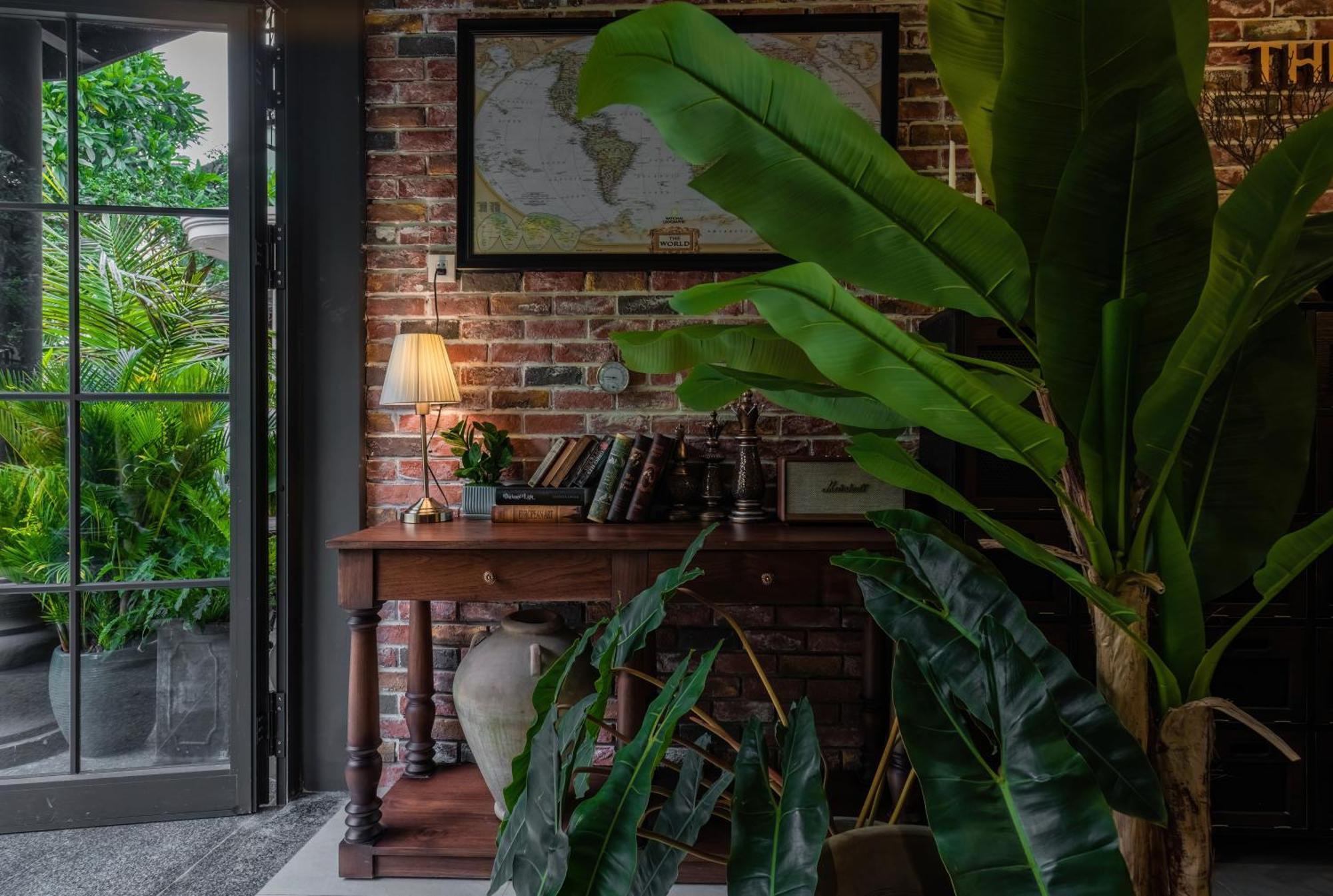The Chum Boutique Hotel Hue Exterior photo